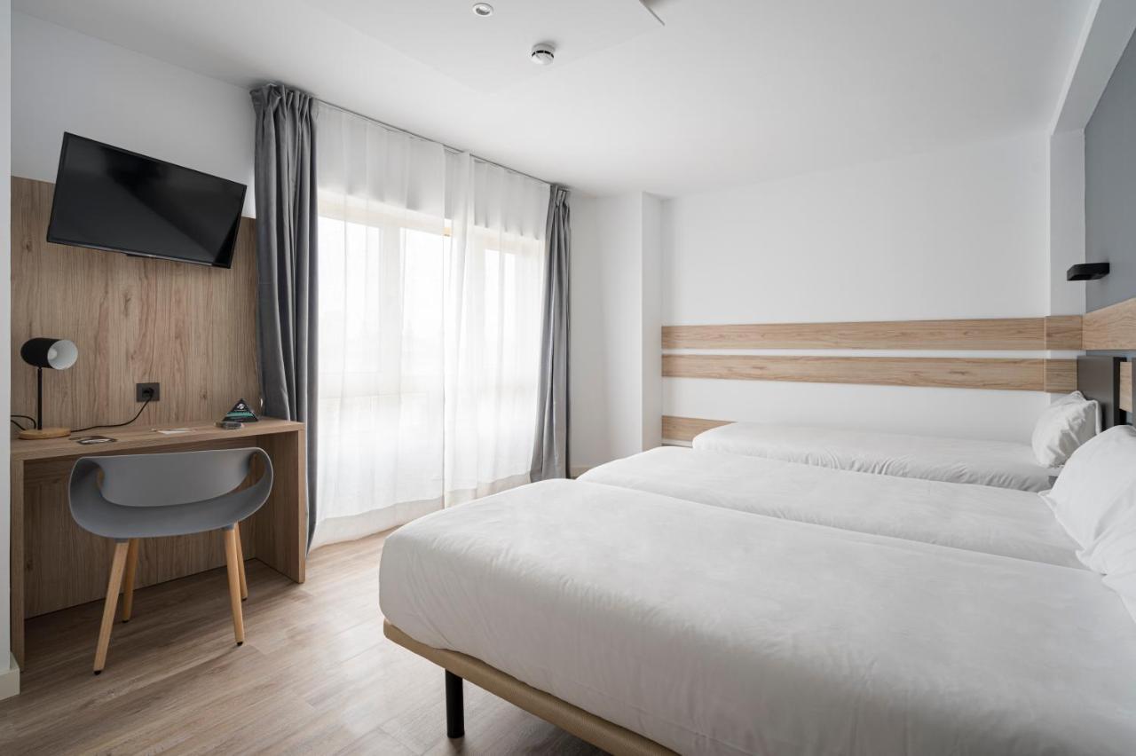 Hotel Alda Centro Хихон Екстериор снимка