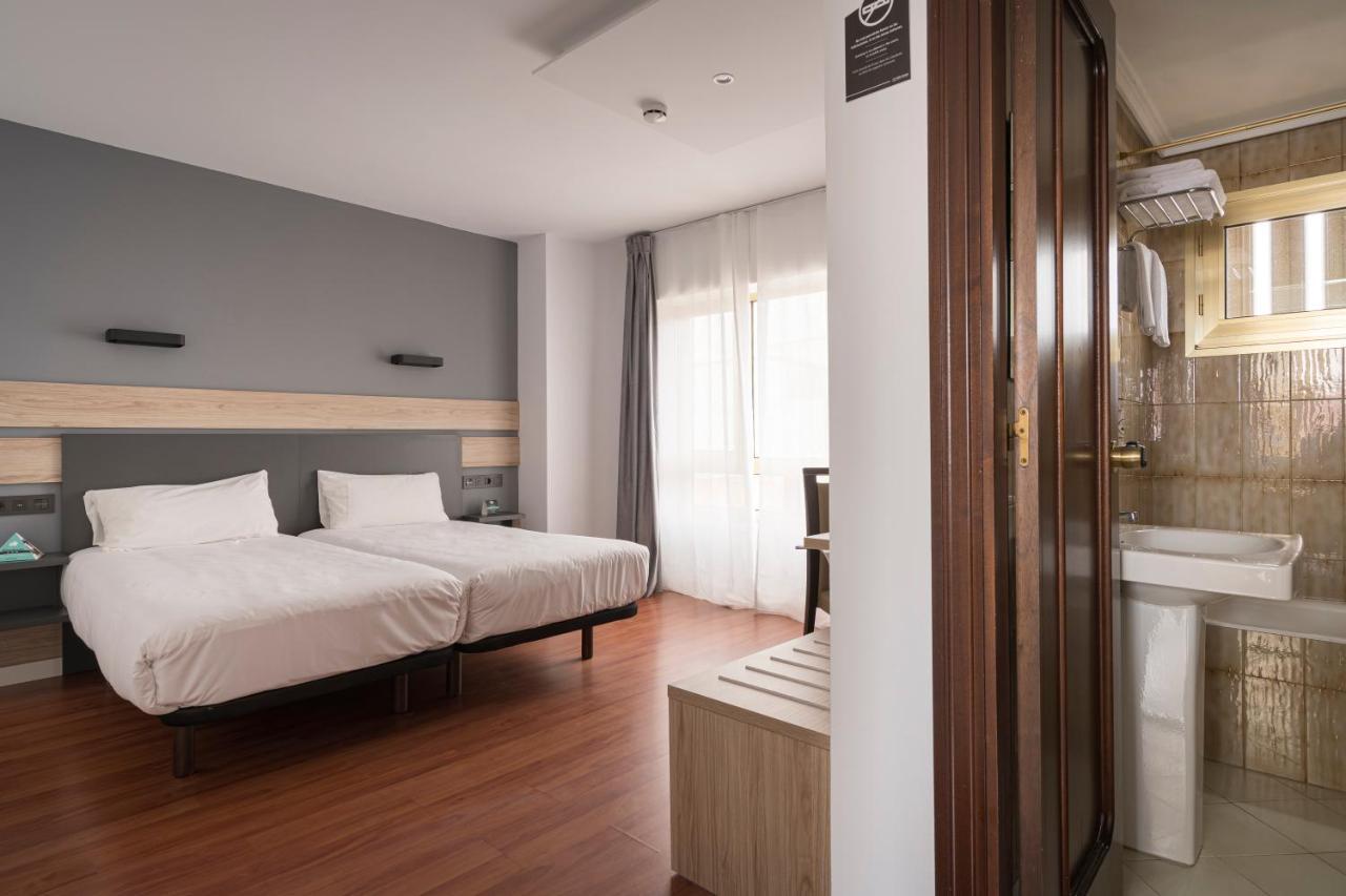Hotel Alda Centro Хихон Екстериор снимка