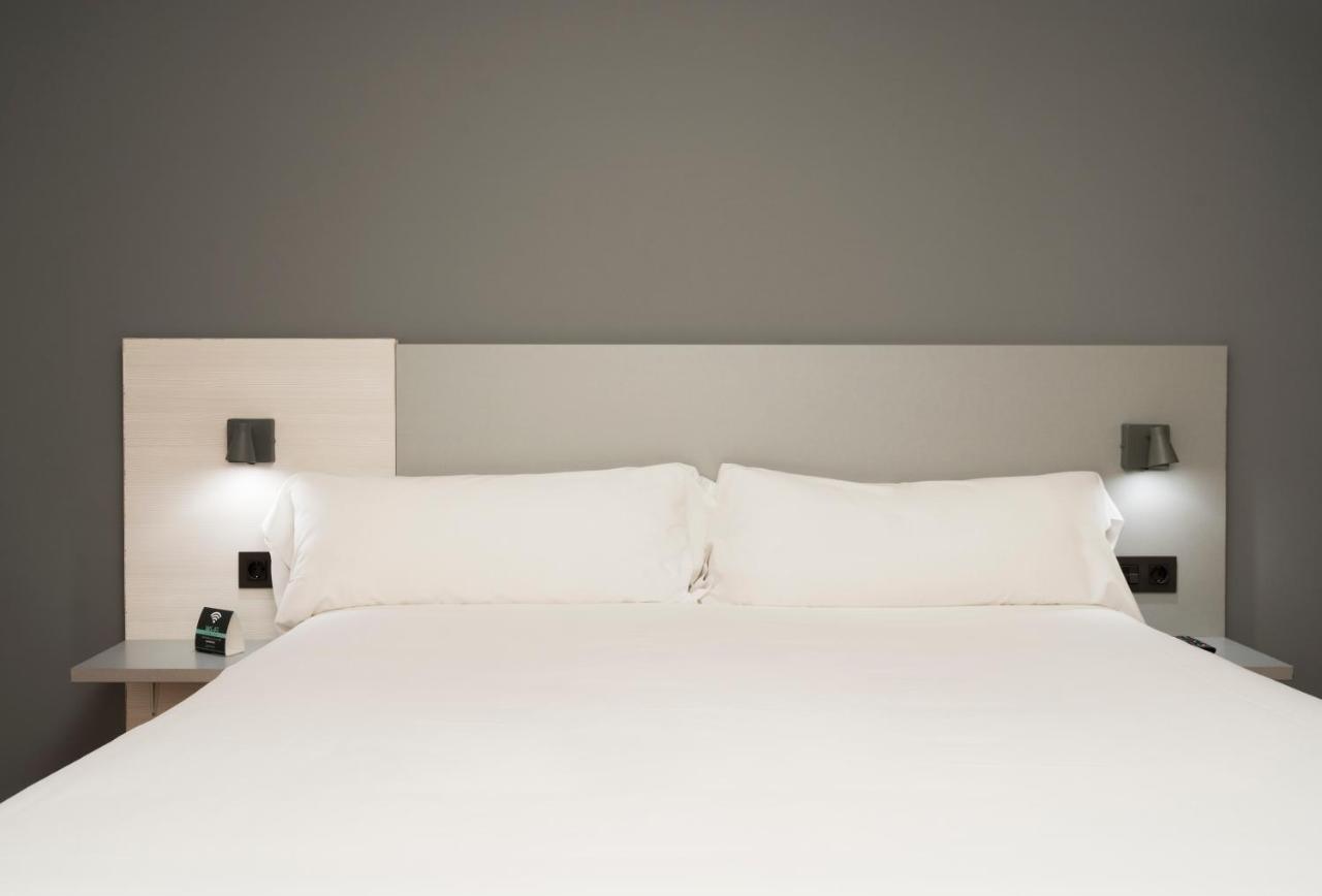 Hotel Alda Centro Хихон Екстериор снимка