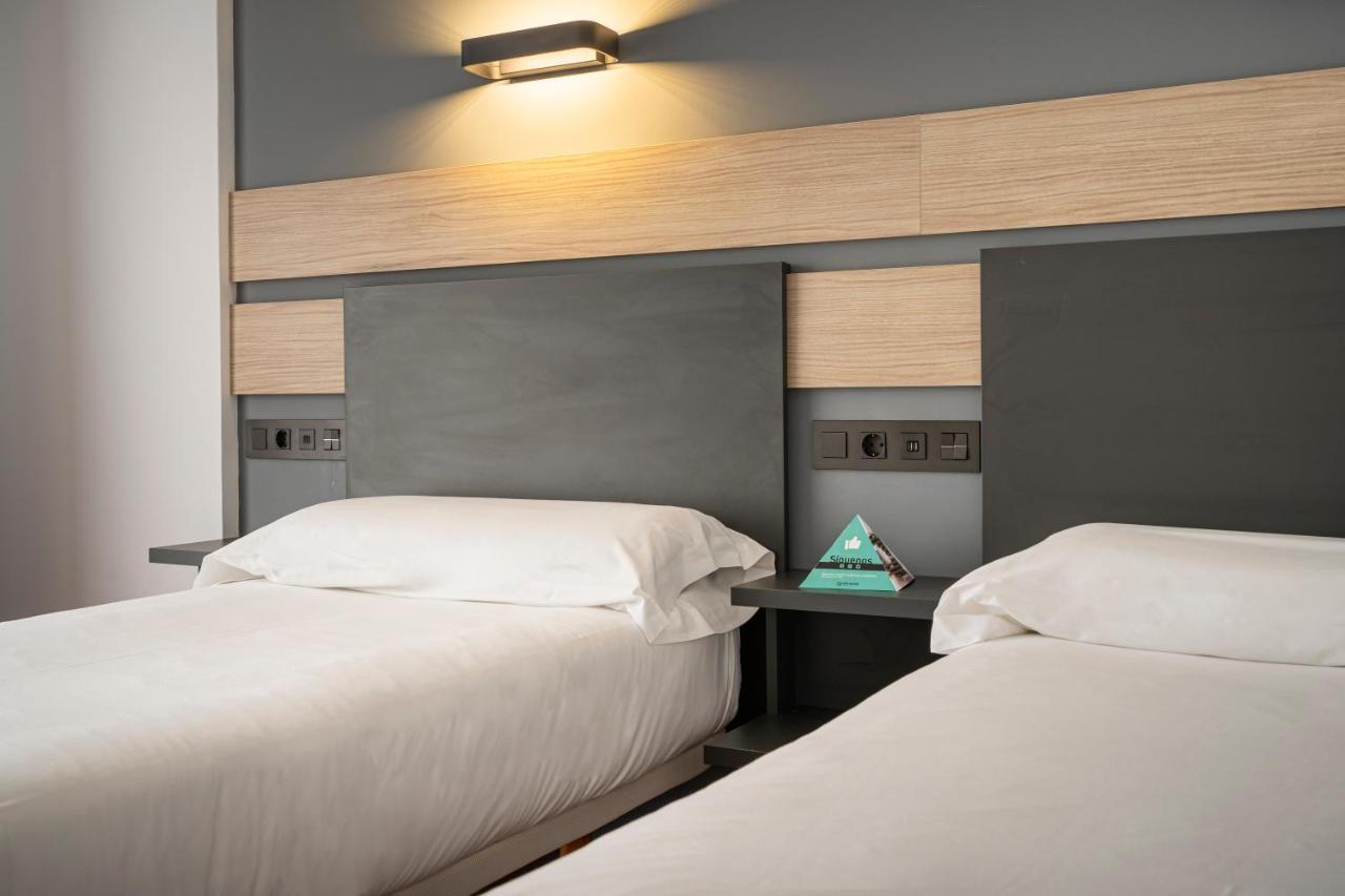 Hotel Alda Centro Хихон Екстериор снимка