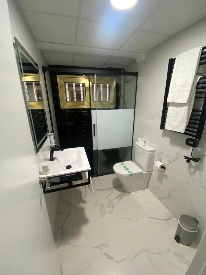 Hotel Alda Centro Хихон Екстериор снимка