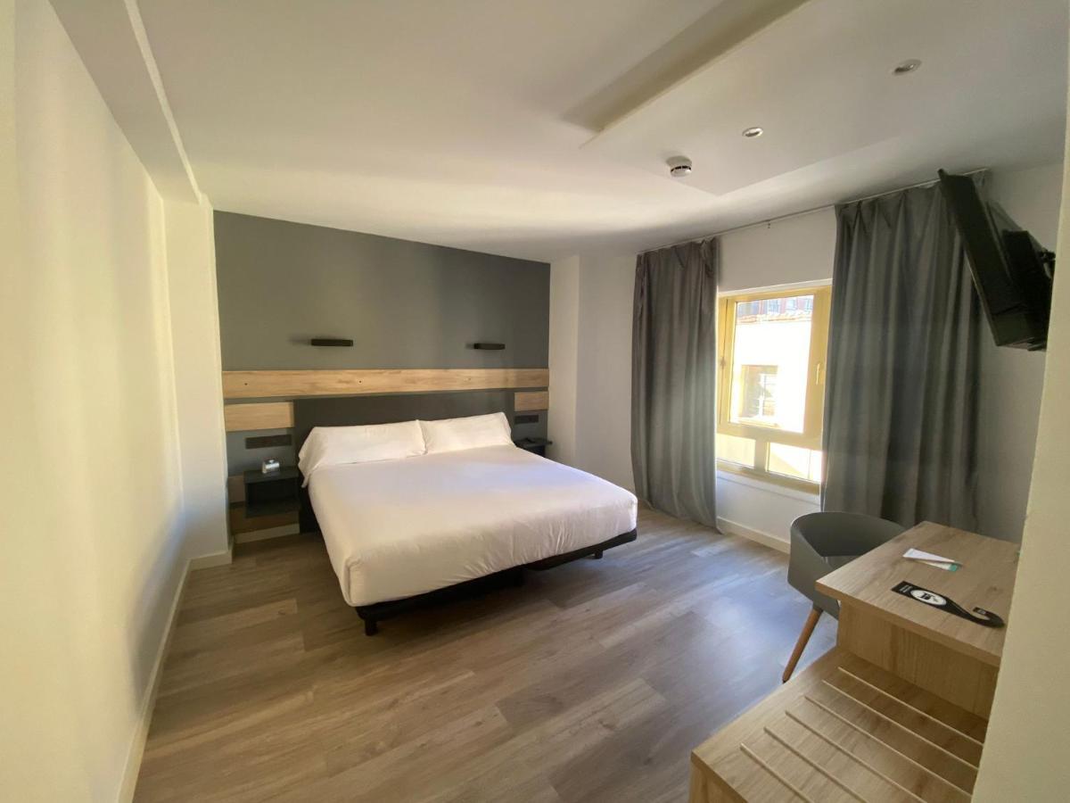 Hotel Alda Centro Хихон Екстериор снимка